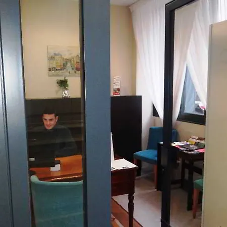 Montmartre - Nouvellement Renove 2*