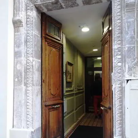 Hotel Montmartre - Nouvellement Renove